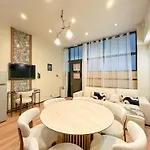 21 Atelier Chaplin Montorgueil * Παρίσι