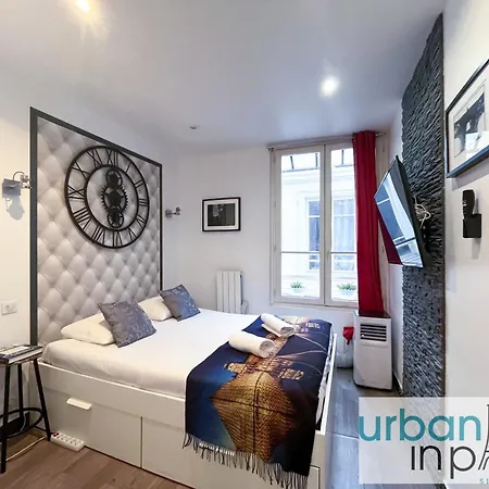 21 Atelier Chaplin Montorgueil * Paris